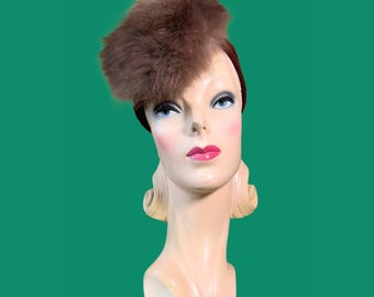 vintage 1940s hat // fluffy fox fur puff + nubby reddish brown wool 40s turban-esque hat // flexible fit! size 21 - 23