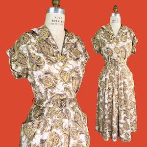 vintage 1940s dress // royal design novelty print cold rayon 40s day dress // pert hip shelf pockets + matching belt // 28&quot; waist