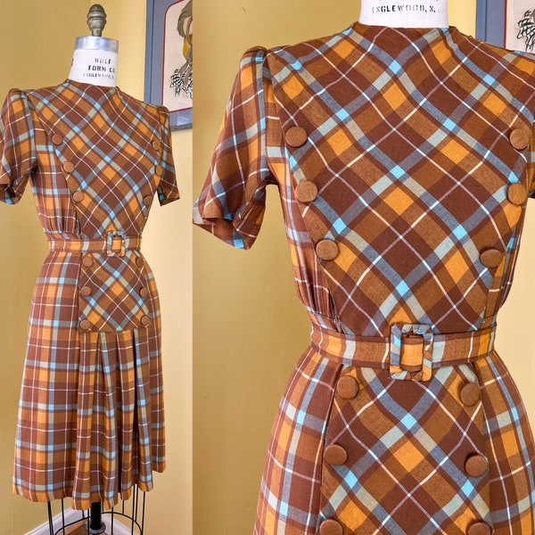 vintage 1940s dress // caramel, cocoa brown + aqua blue plaid rayon 40s day dress // peaked shoulders + buttons galore // 26" waist