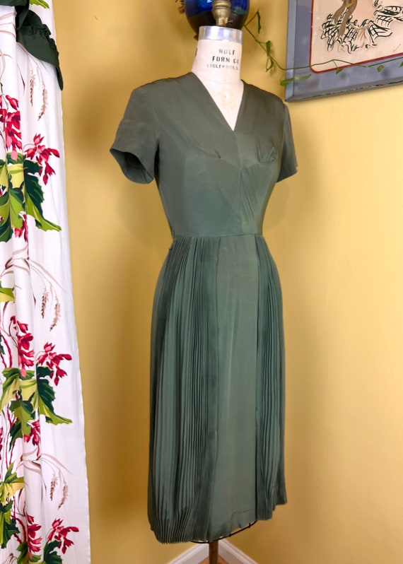 vintage 1940s dress // muted sage green rayon 40s… - image 6