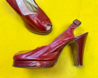 vintage 1940s heels // crimson red leather 40s platforms // chunky heel + peep toe + sling back // size 6 B US