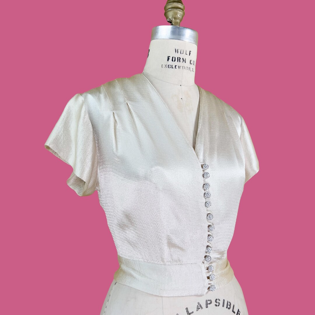 1930's Vogue Draped Front Blouse with Flutter or Lantern Sleeves - Bust 36