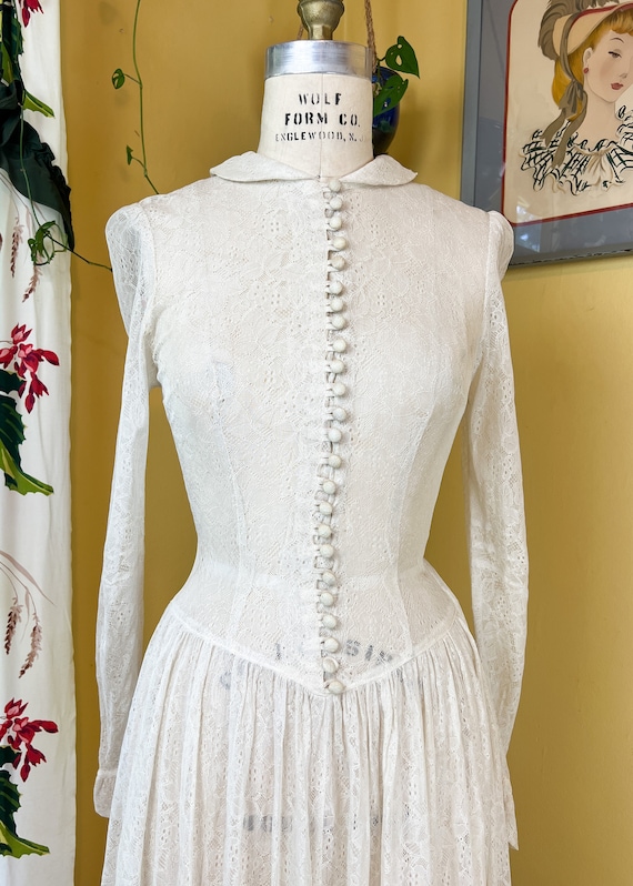 vintage 1940s wedding dress // beautiful white ra… - image 4