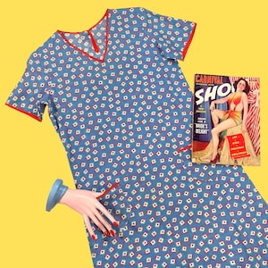 vintage 1930s dress // square deco print cotton 20s - 30s cusp dress with pockets // looks great belted! // size XS - S