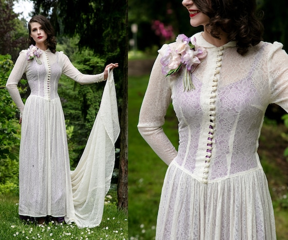 vintage 1940s wedding dress // beautiful white ra… - image 1