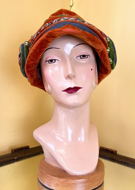 vintage 1920s hat // orange, green + blue velvete… - image 4