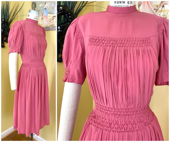 vintage late 1930s - early 1940s dress // rare cor
