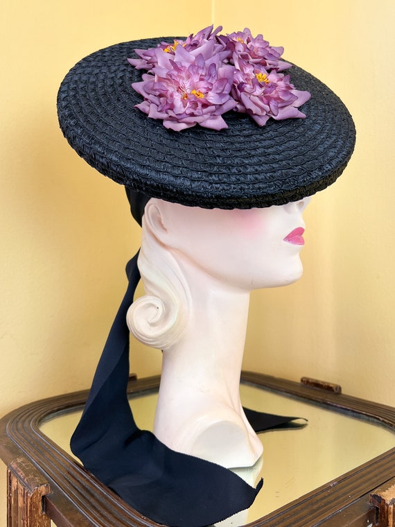 vintage 1940s hat // finely woven black straw + p… - image 2