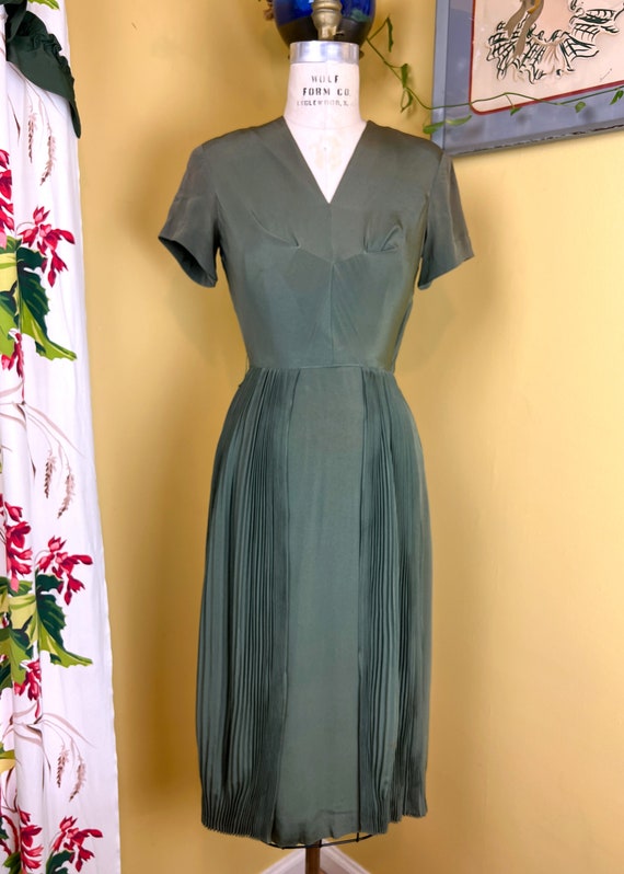 vintage 1940s dress // muted sage green rayon 40s… - image 4