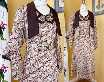 vintage 1930s dress // busy floral print silk early 30s dress // pointed open-elbows + faux jacket overlay + deco belt buckle // 35" waist