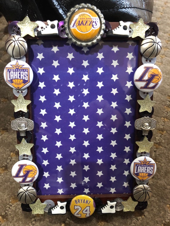 lakers cap holds