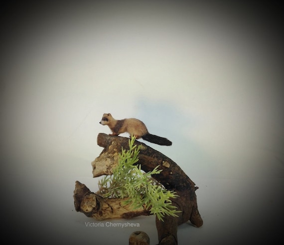 Living Stone Mini Collectible Mini Ferret