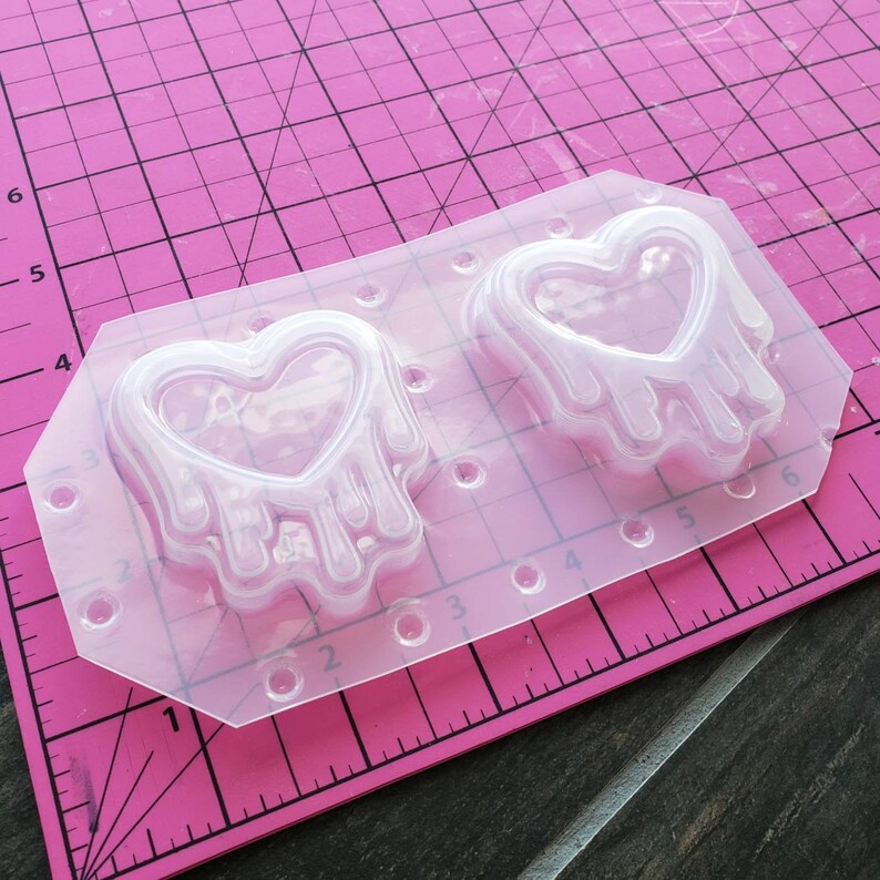 Dripping Hearts Pallet Mold Small Mold Soap Mold Wax Etsy