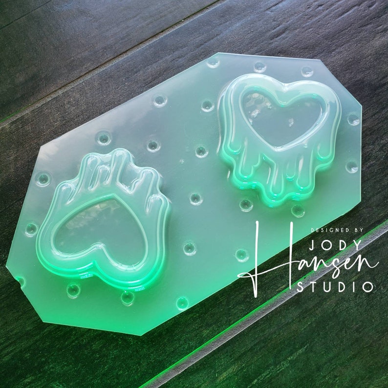 Dripping Hearts Pallet Mold Small Mold Soap Mold Wax Etsy