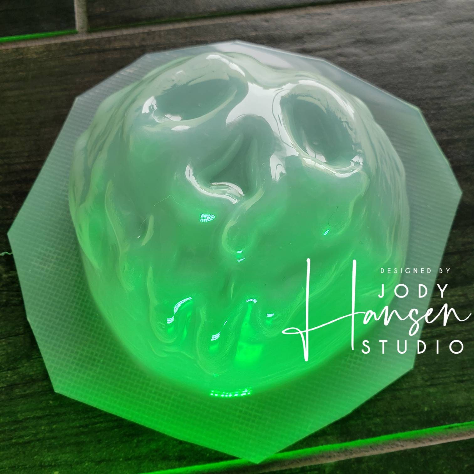 3D Poison Apple Mold Bath Bomb Mold Soap Mold Wax Mold - Etsy