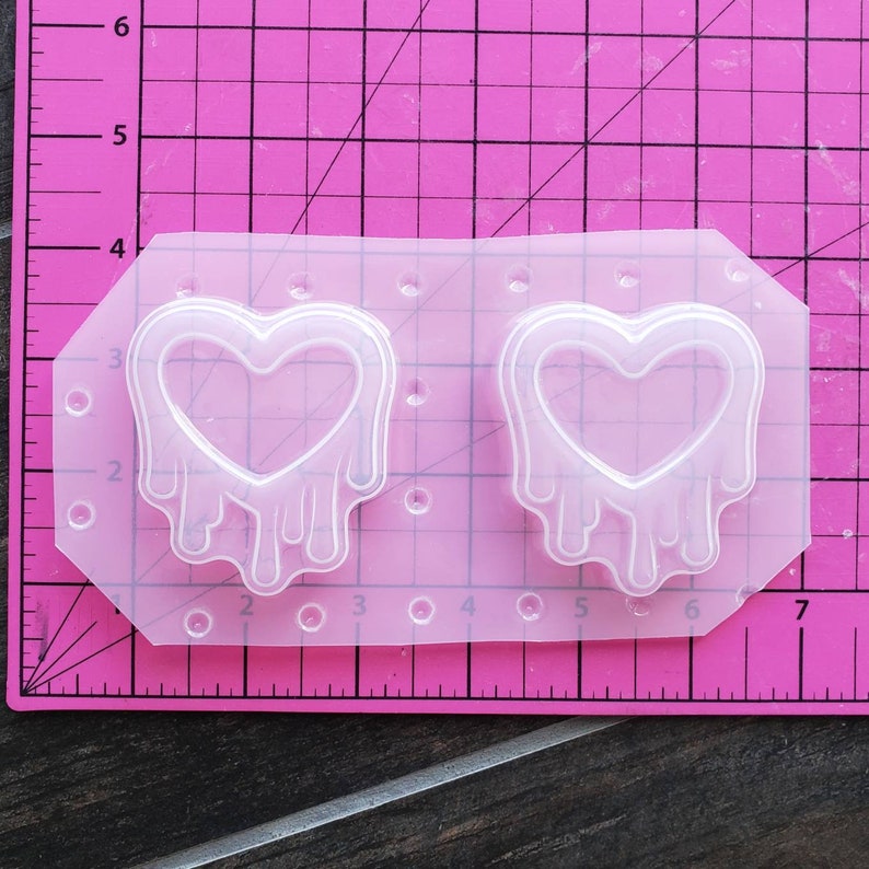 Dripping Hearts Pallet Mold Small Mold Soap Mold Wax Etsy