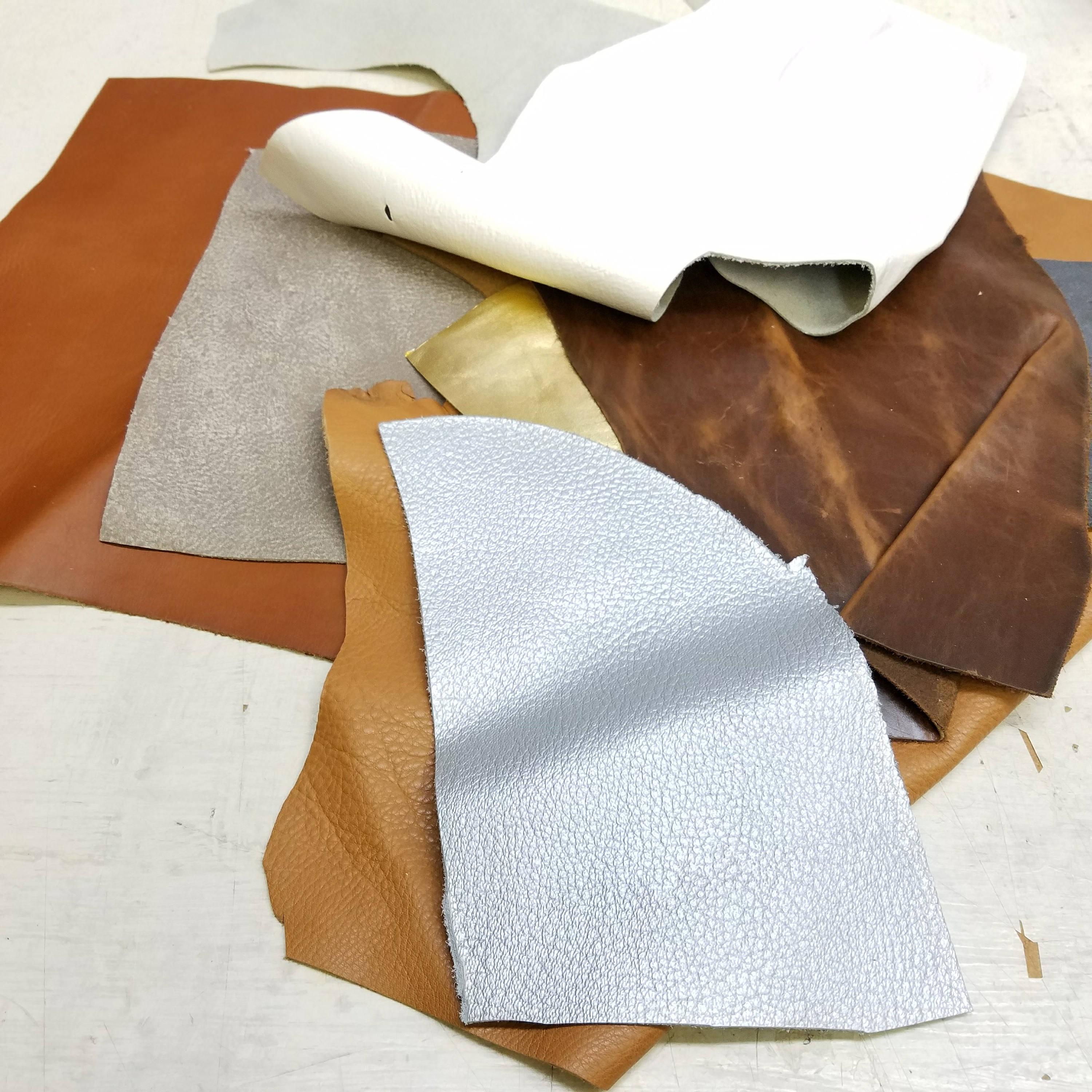 usd9.99 2 3 lbs scrap remnants pieces leather Cowhide sheep goat 2.5