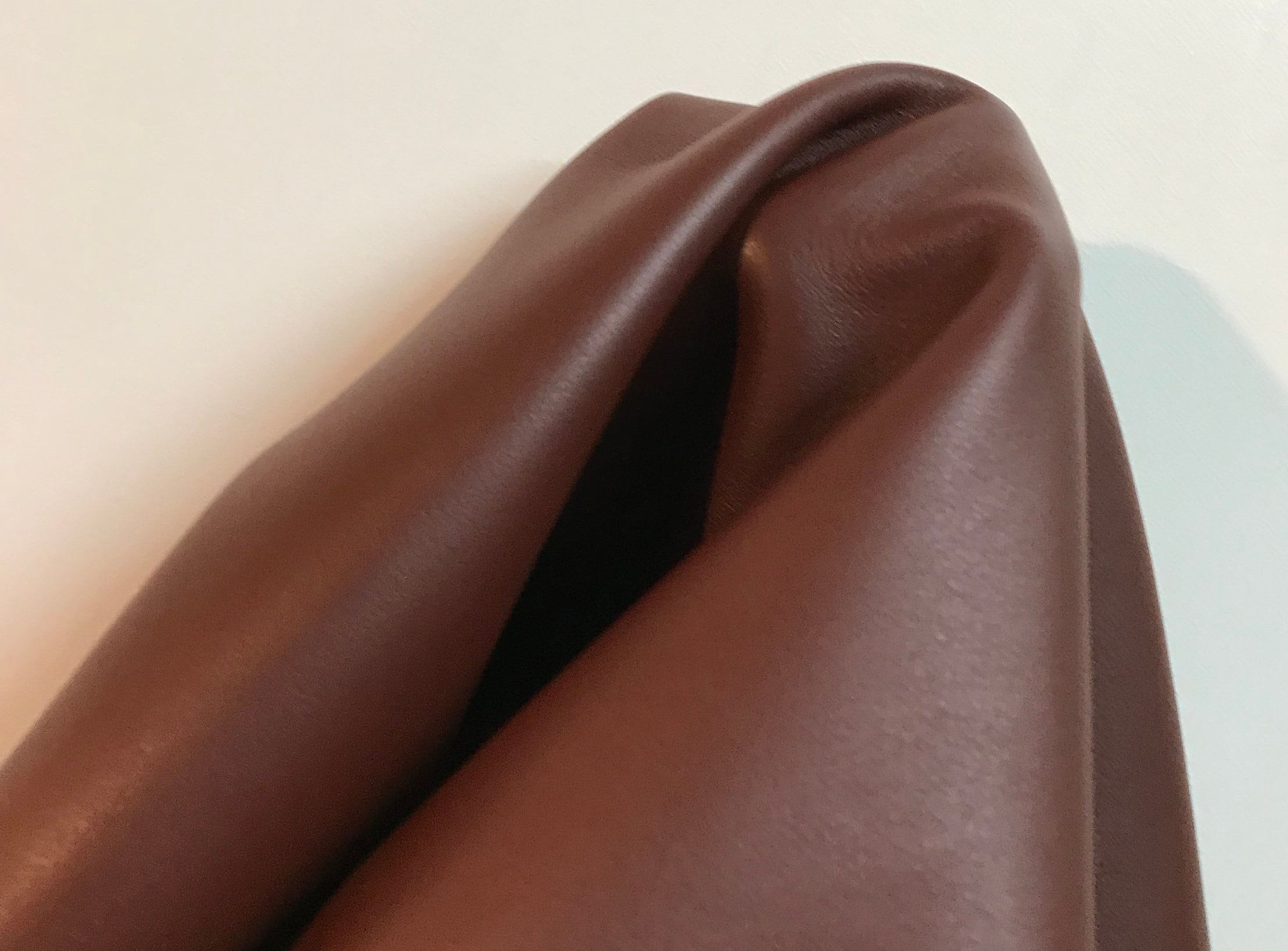 Burgundy Brown Auburn Fullgrain aniline tumble grain Cowhide Leather 23