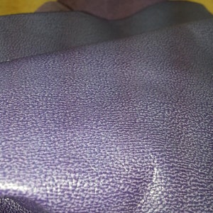 Purple embossed tumbled small grain cow leather 20 sf