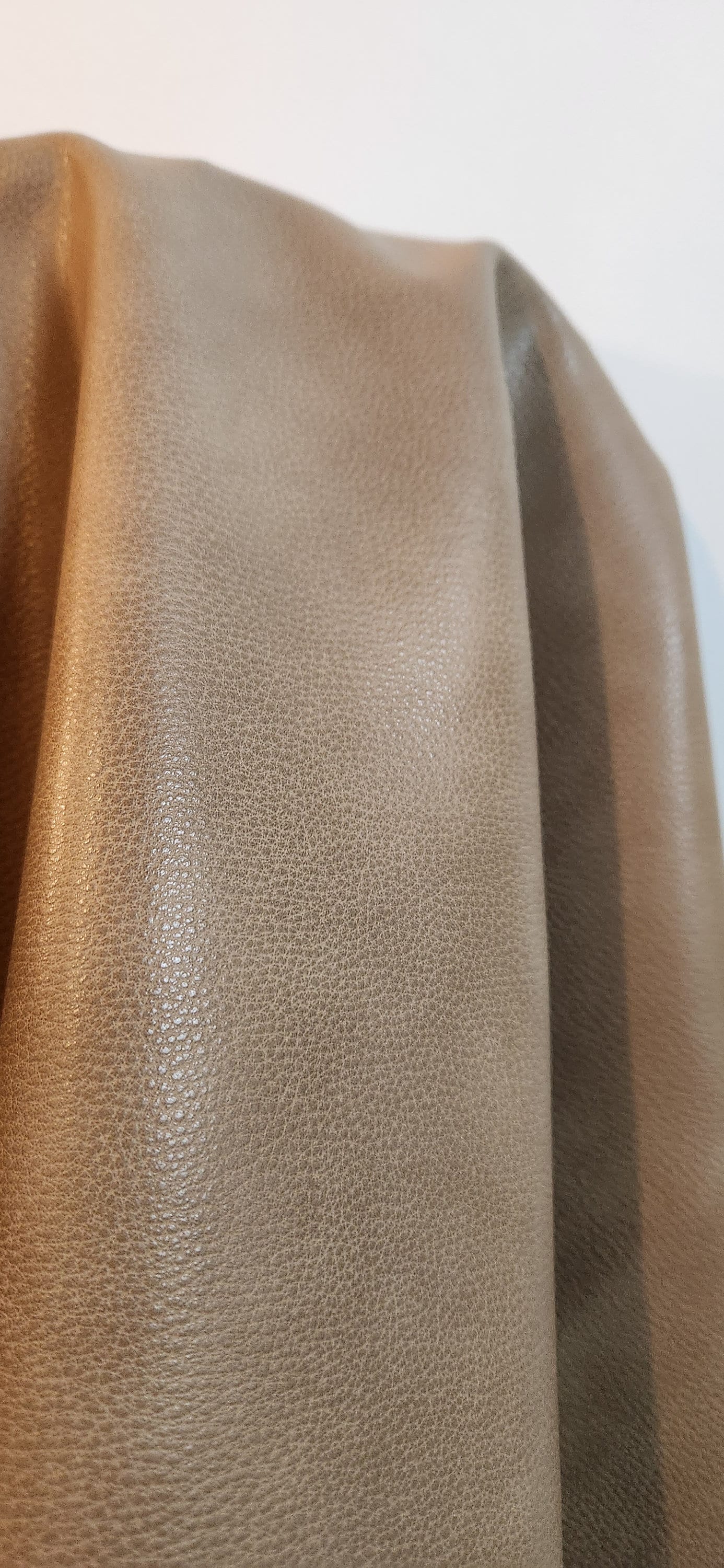 Italian LEATHER Fabric by the Yard / Designer ECO Leather Fabrics for  Sewing / 270 GSM / Widht 145 Cm 