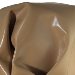 Prezzo speciale! Pelle di mucca color crema da 18-22 piedi quadrati (30" x 65"), osso naturale, finitura vitello Vegas, 2,5 once, tappezzeria artigianale NAT Leathers