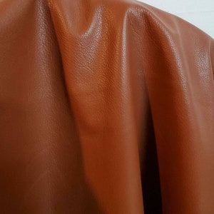 Leather whiskey Tan Upholstery &quot;Old English&quot; natural cowhide leather skin cowhide hide 20-24 sf soft 2.5 oz nappa tumblegrain 2 tone