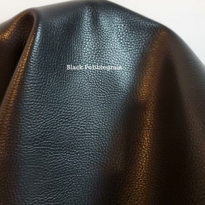 Swatches of our Vegan faux leather Peta-Approved handbag Black Pebblegrain
