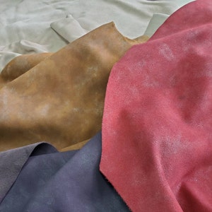 NAT Leathers One of a Kind 17.50 sf tan Metallic Pearlized Suede 2.5 oz 1.0-1.2 mm skin for handbag craft jewelry upholstery footwear