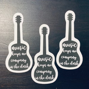 Music Keeps Me Company in the Dark Guitar Stickers, Musikliebhaber, Fandom, Rock and Roll Saved My Life