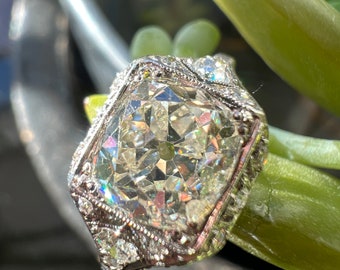 Fabulous 1.8ct French Art Deco Platinum  Old Mine Cut Engagement Ring