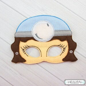 Female Doctor  Mask (M254) I Kid&#39;s Mask, Dress-Up, Party Favors, Birthday Party, Halloween Costume, Pretend Play,  Felt Mask
