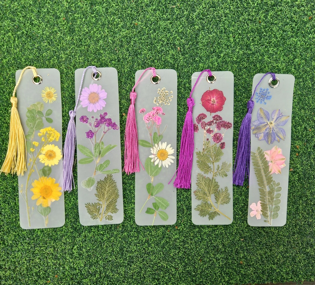 Floral Bookmark, Laminated, Reading Gift, Real Pressed Flowers for Book