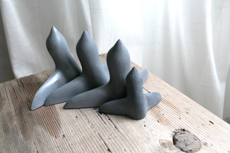 Small Flock of 4 Birds Decoration Gray Concrete image 3