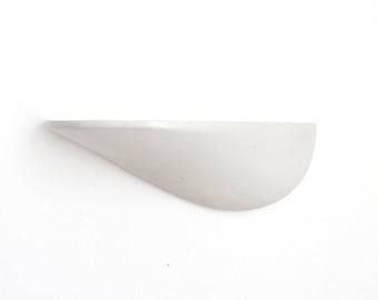 Concrete wall shelf, medium white