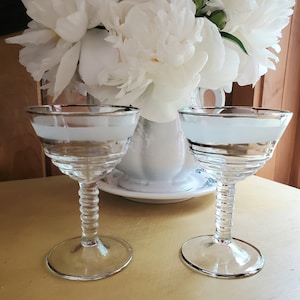 2 Vintage Wine Glasses Frosted Band Twisted Stem Wine Glass Set Cottagecore Decor