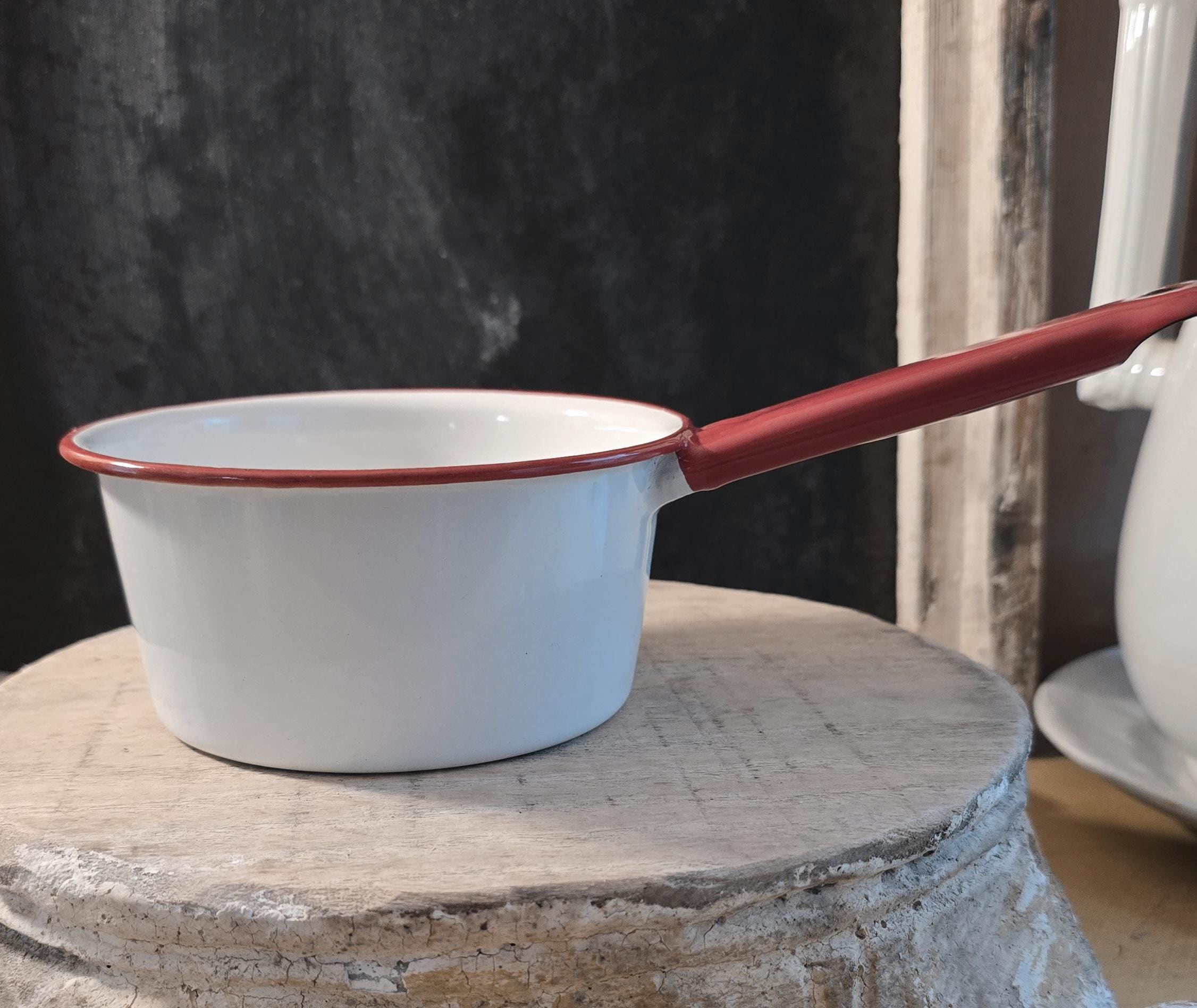 (未使用･未開封品)(Solid White with Red Trim) - Enamelware Small Roasting Pan - Solid White with Red Rim Amazon.com: Enamelware Small Rectangular Tray, 11.25 x 9