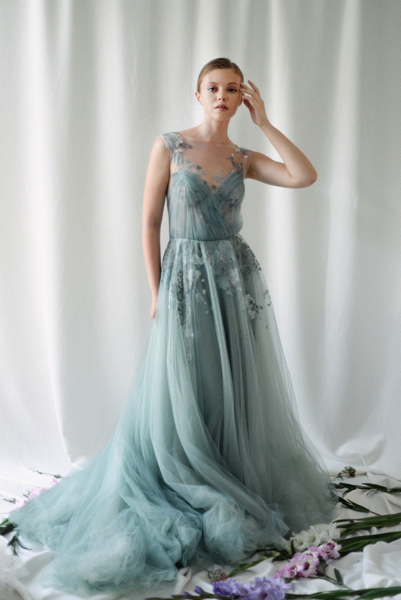 Green Wedding Dress//idunn/ Forest Wedding Tulle Bridal Gown - Etsy