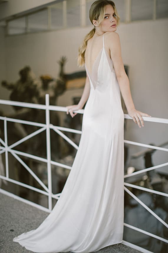 Ivory silk wedding dress 2025