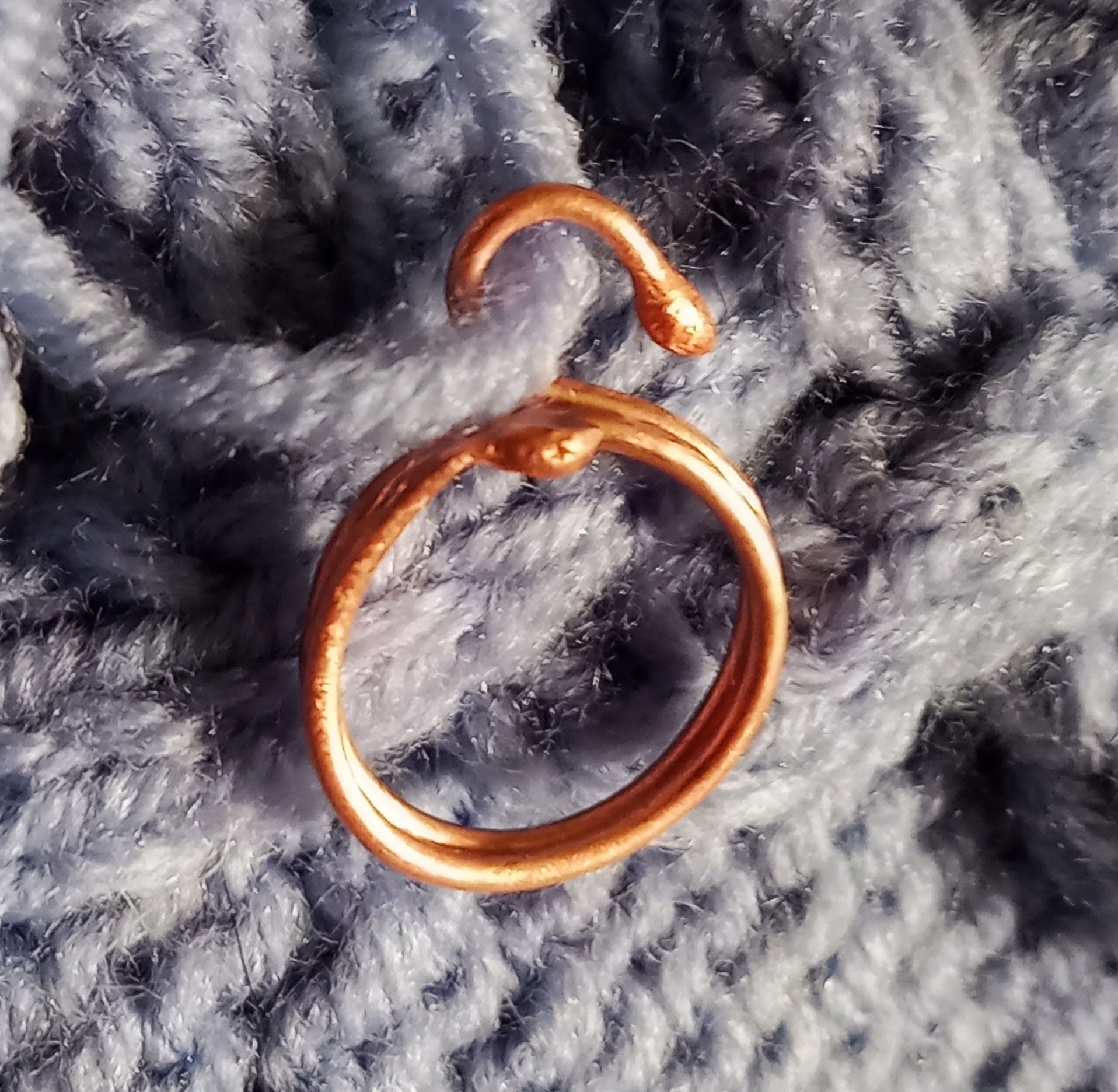  (Silver) Handmade Yarn Tension Ring For Crochet, Left & Right  Handed Knitting Ring, Crochet Tension Ring, Crochet Gifts For Crocheters,  Crochet Lovers Knitters, Christmas Gifts for Women : Handmade Products