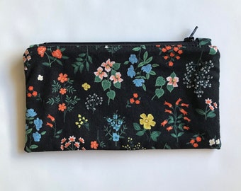 Floral print zipper pouch, lightweight, small size, quilting cotton