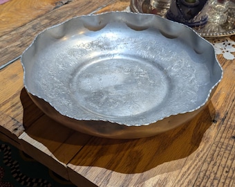 Cuenco decorativo de aluminio forjado