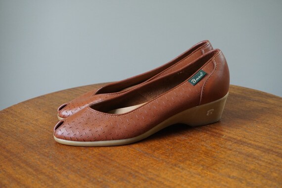 vintage bass shoes
