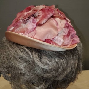 1950's Schiaparelli Pink Satin Floral Cocktail Hat... image 2