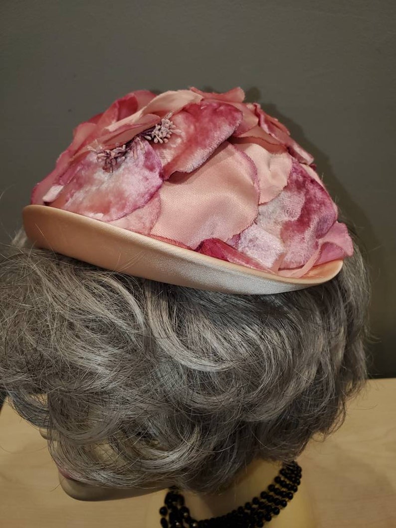 1950's Schiaparelli Pink Satin Floral Cocktail Hat... image 2