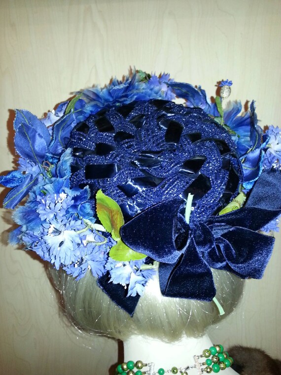 Fantastic 40's Blue Floral Hat...