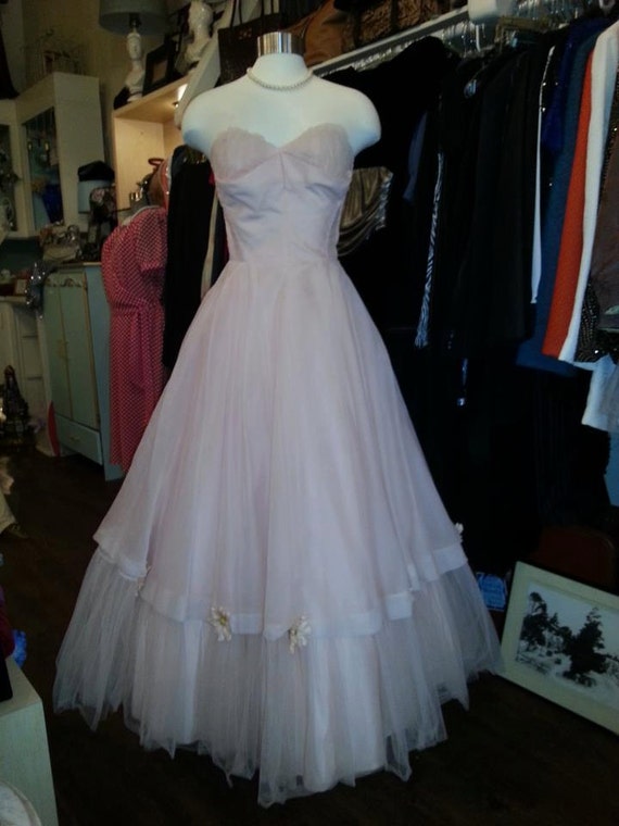 Simply adorable late 40's possibly early 50"s Peac
