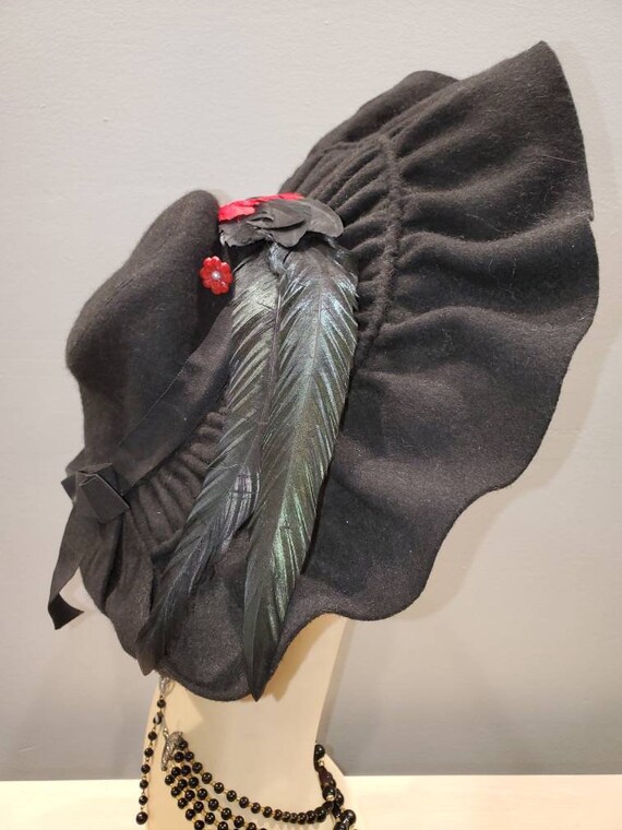 40's Wool Felt Ruffled Cartwheel Hat With Feather… - image 1