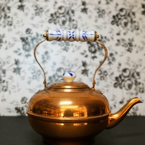Vintage Copper Tea Kettle/Metal Coffee Pot/Removable Lid/Ceramic and Copper Handle/Kitchen or Dining Room Decor