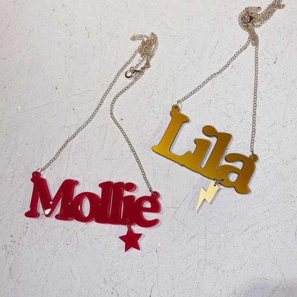 Collier de nom acrylique, bijoux découpés au laser, collier de nom personnalisé, collier sur mesure, bijoux de déclaration et monogramme, unique et amusant