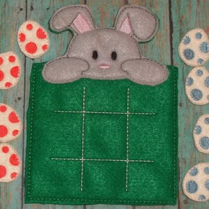 Peeking Easter Bunny Tic Tac Toe Felt Game Embroidered Board Games ...